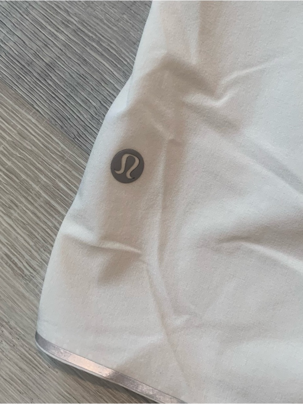 Lululemon Men's Surge Lined 6" Shorts White Opal Cream XXL - Picture 8 of 11